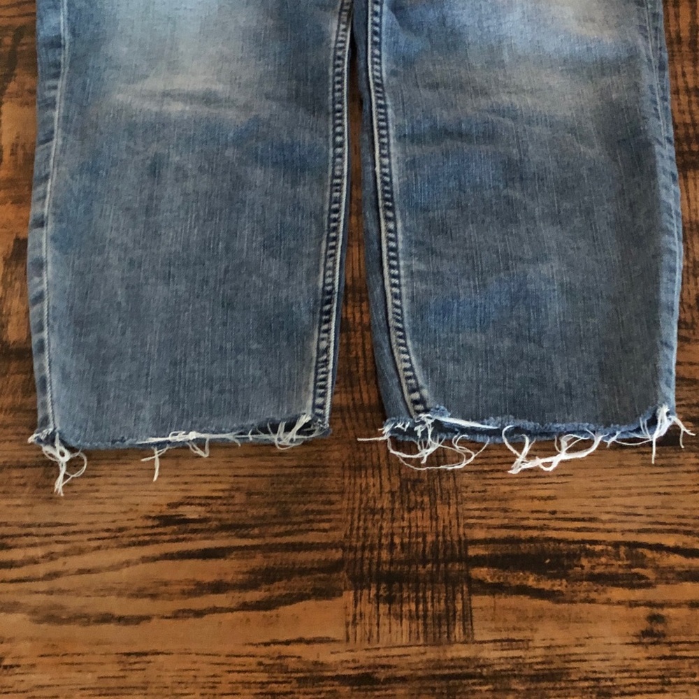 Silver Jeans Women's Cropped Blue Denim - Picture 4 of 5